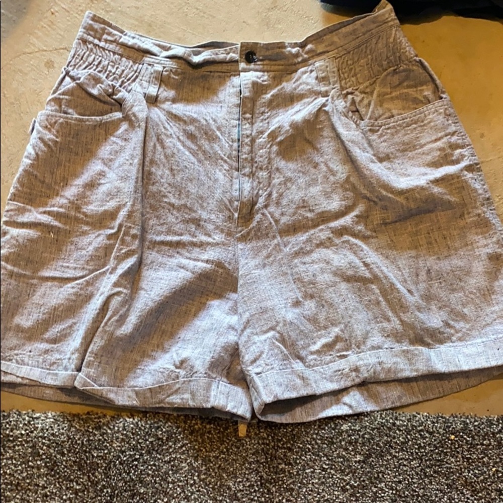 Woman's 14 Grey Shorts